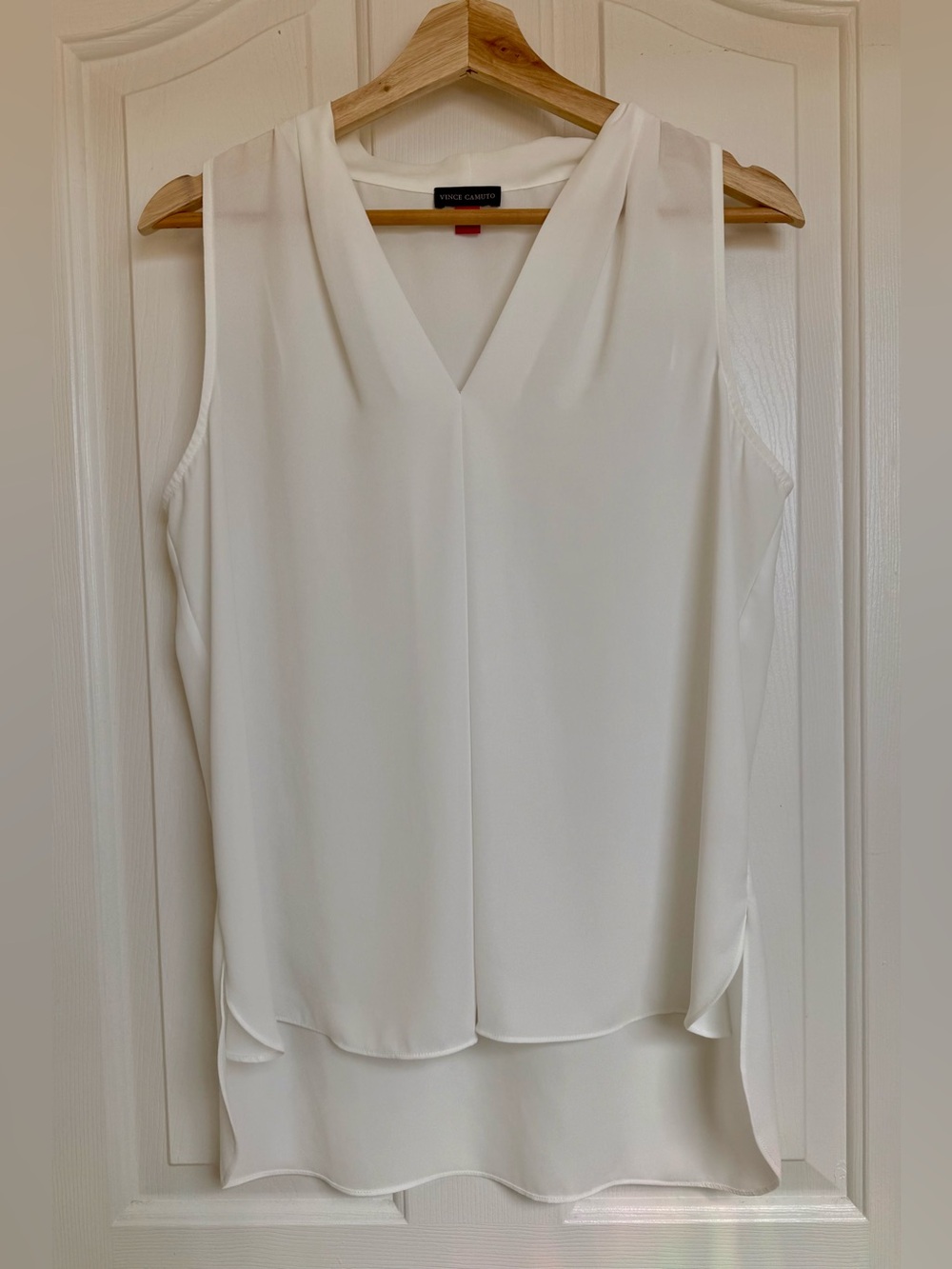 Vince Camuto Sleeveless V-Neck Layered Shell Top - White - Size M